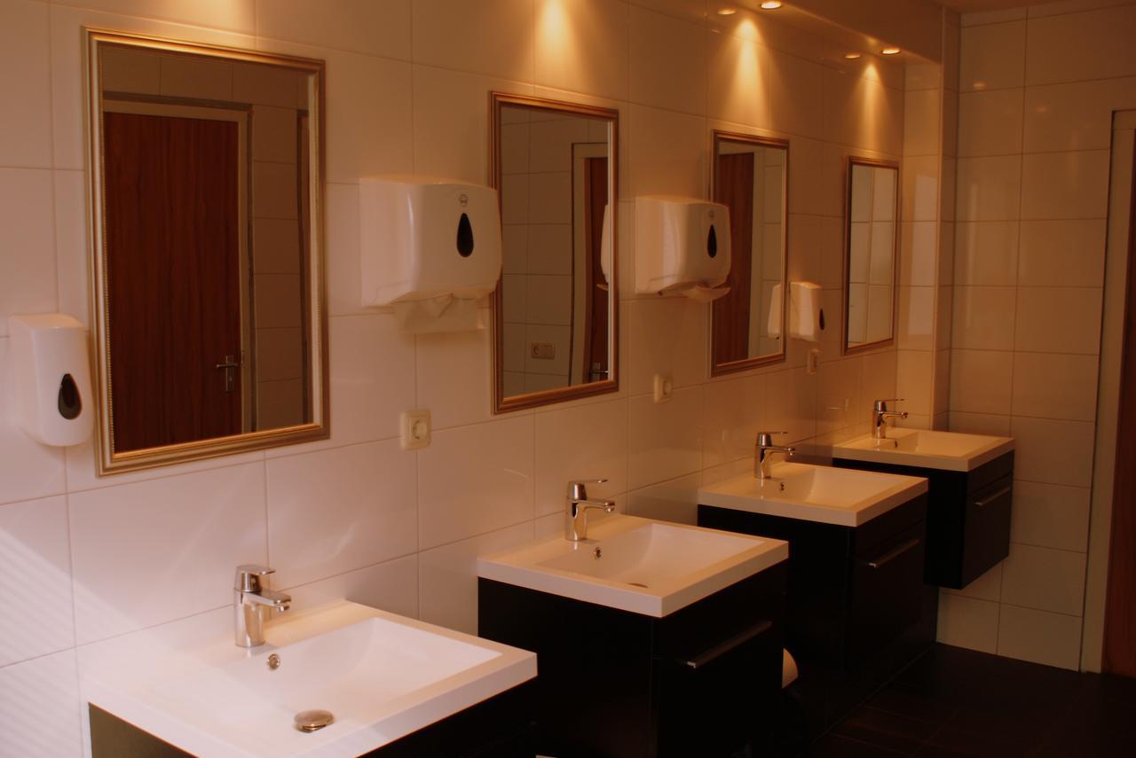 Hotel Noordoostpolder Bant エクステリア 写真
